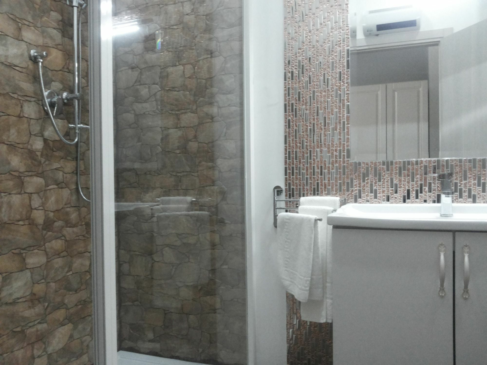 Brilliant Camere ตรีเอสเต ภายนอก รูปภาพ